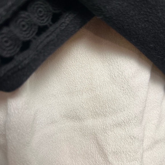 Anthropologie Angel of the North black sweater with white lining medium - Picture 4 of 7